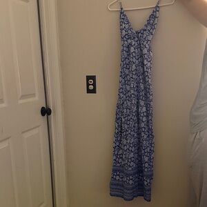 Chic Blue Floral Maxi Dress